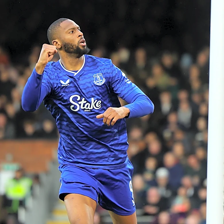 Everton have agreement for sale of striker