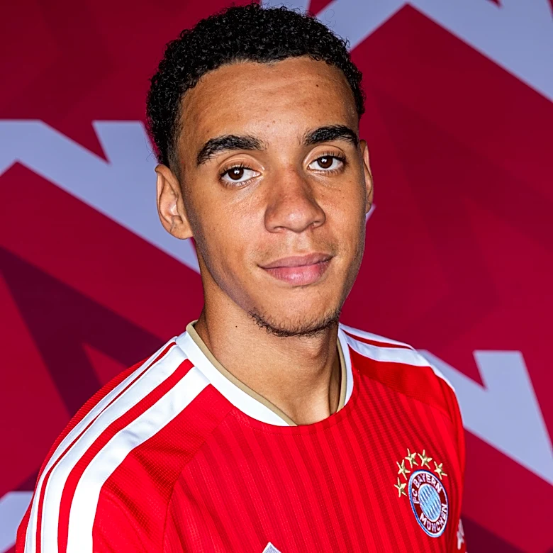 Bayern Munich News: Jamal Musiala subject of documentary; Has FC Barcelona found its next striker?; and MORE!