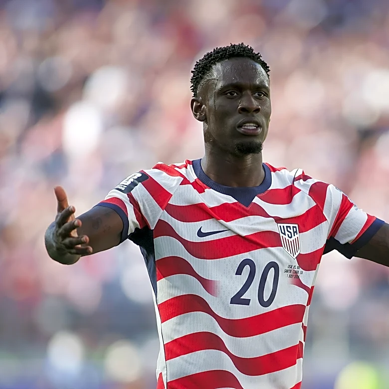 Monday’s Everton News: Balogun rumours, Tete latest, Beto update