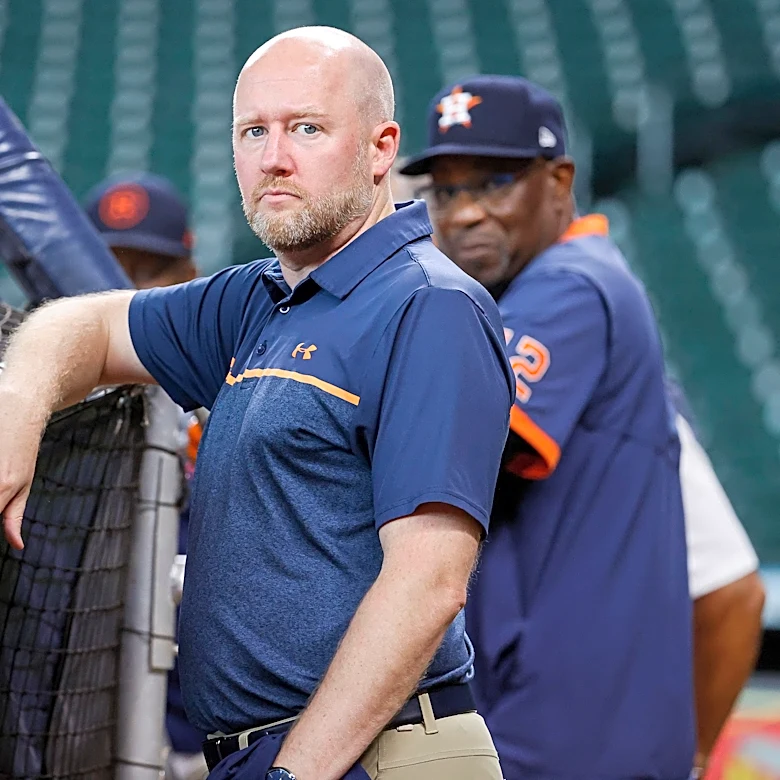 Elephant Rumblings: Early Name For GM Spot Emerging?
