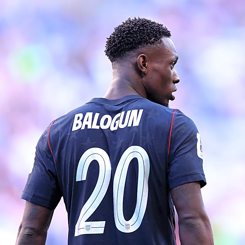 Everton reportedly submit transfer offer for Folarin Balogun