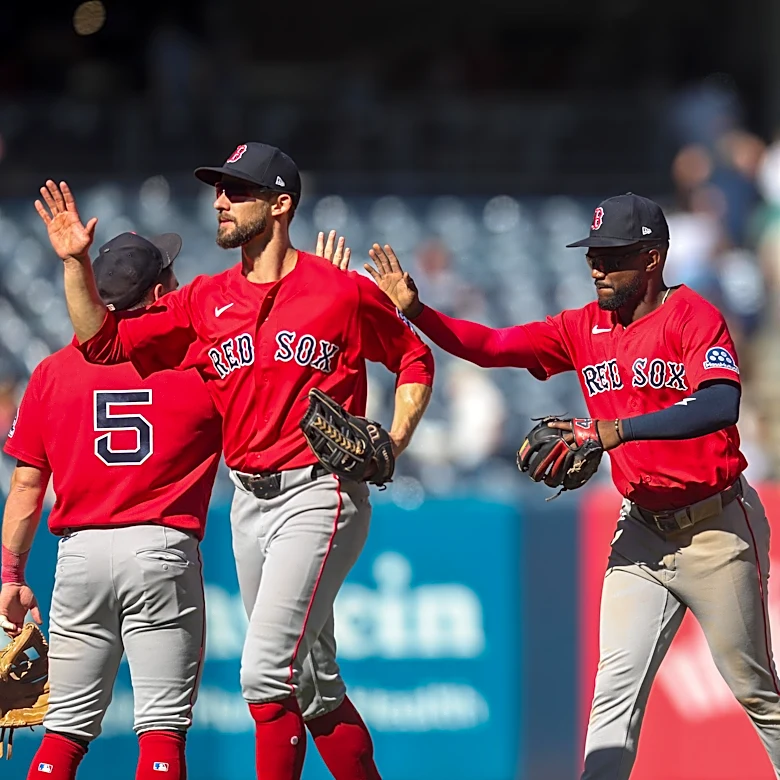 Series Preview: Mariners (64-73) at Red Sox (74-63)