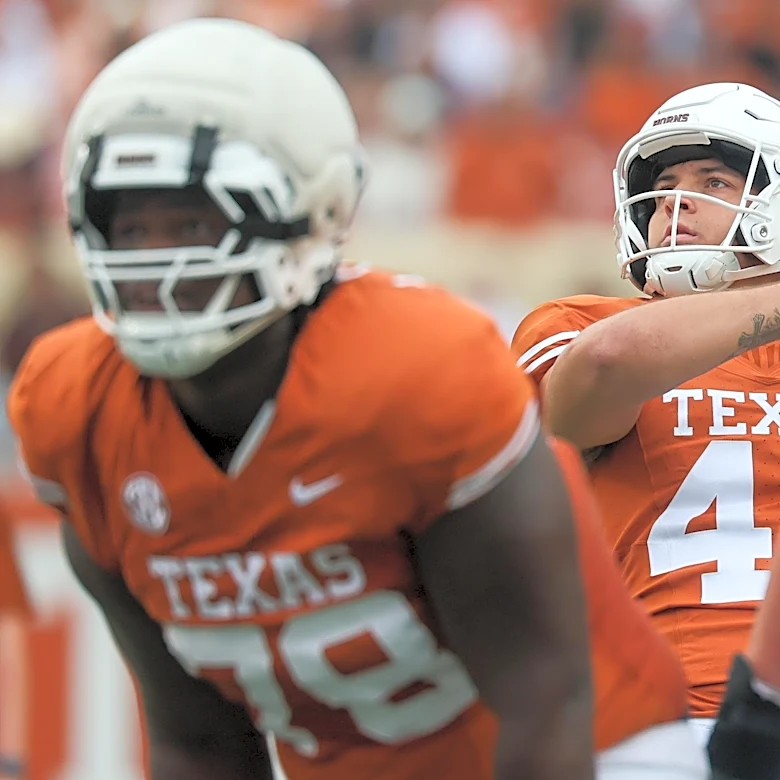 Which specialists will start for Texas