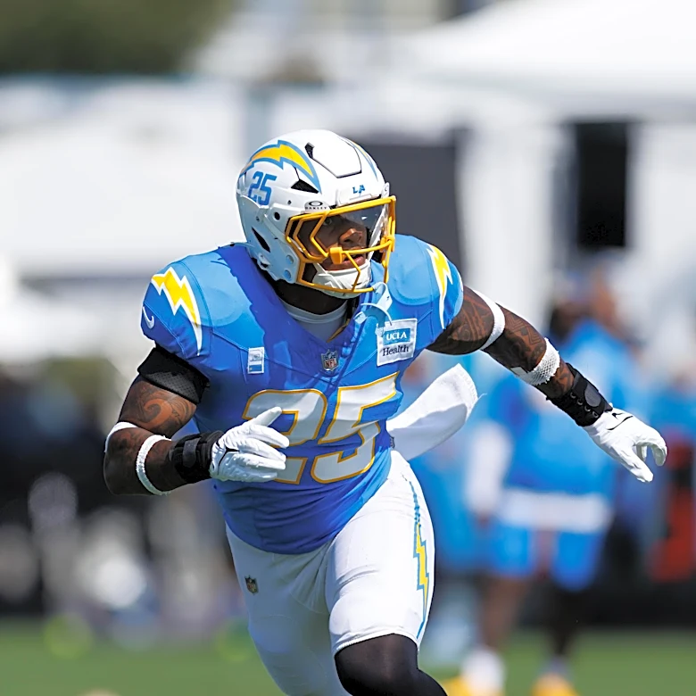 Chargers sign LB Junior Colson, RB Gregory Desrosiers among 16 players to practice squad