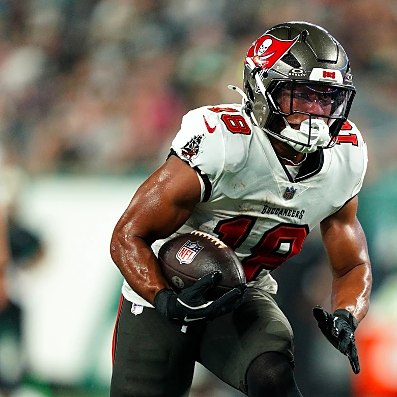 Buccaneers announce practice squad signings