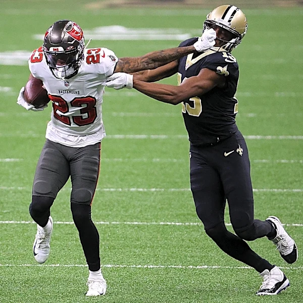 Buccaneers bring back Sean Murphy-Bunting