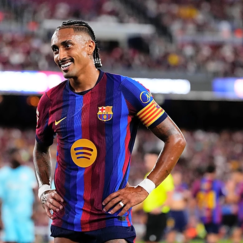 ‘We want a captain like that’ – Marc Bernal hails Raphinha after Barcelona brace