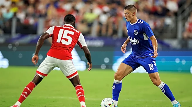 Everton have agreement with Lyon for versatile fullback
