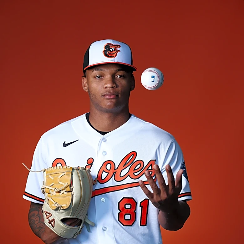 Orioles reportedly adding Heston Kjerstad, Luis De León as rosters expand