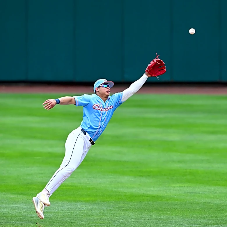 Reds activate LHP Brandon Williamson, recall infielder Juan Brito as rosters expand