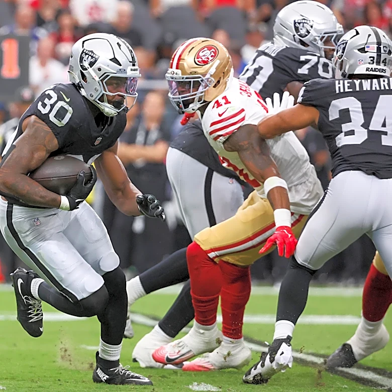 Raiders news: Could Mike Washington be a dark horse award candidate?