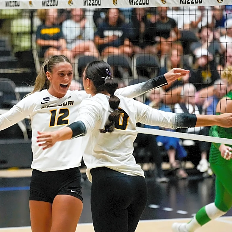 Larkin’s Netside Presence Leads Mizzou Offense Against Oregon
