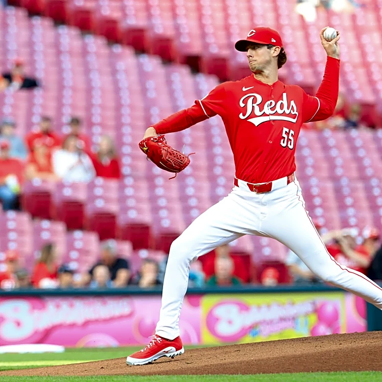 Cincinnati Reds vs. San Diego Padres – Brandon Williamson vs. Casey Mize