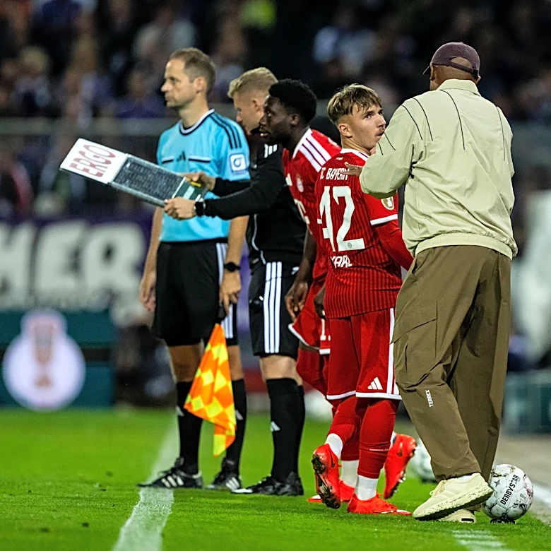 Vincent Kompany impressed with composure shown by Bayern Munich