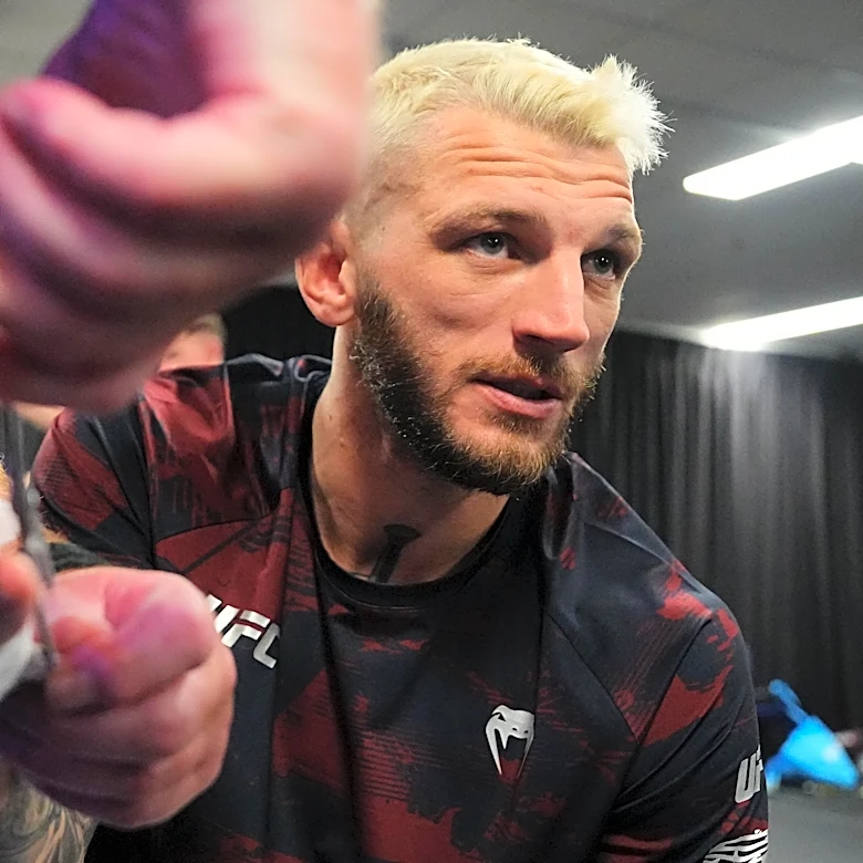 UFC Paris best betting props, parlays and picks | Parnasse vs. Hooker