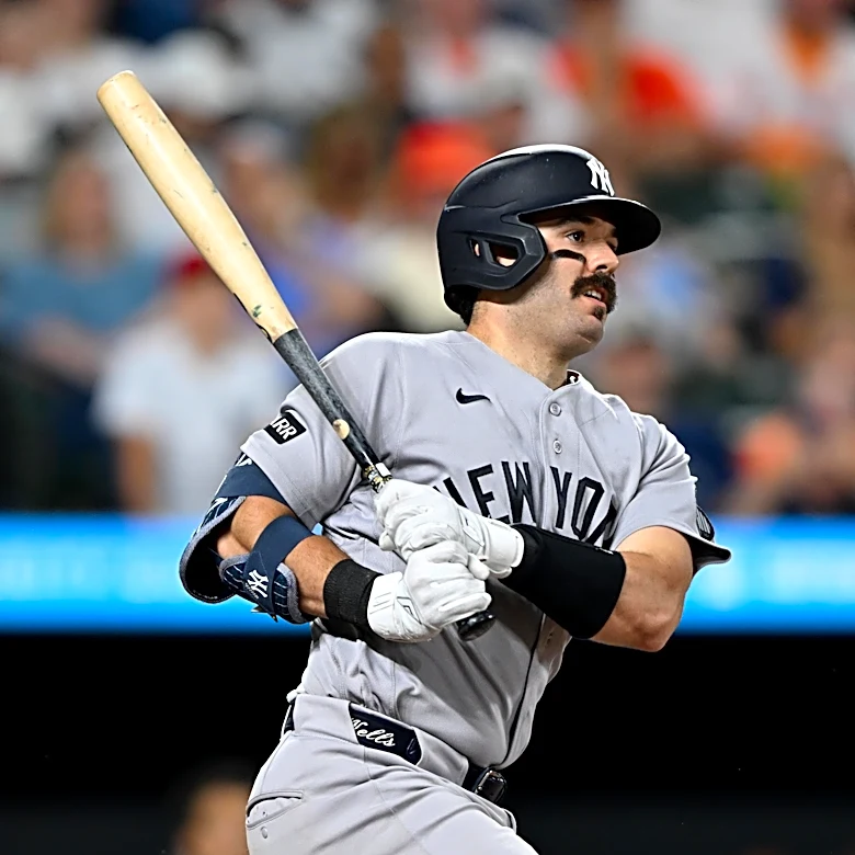 Yankees secure series in extras thanks to clutch Wells, dominant Schlittler