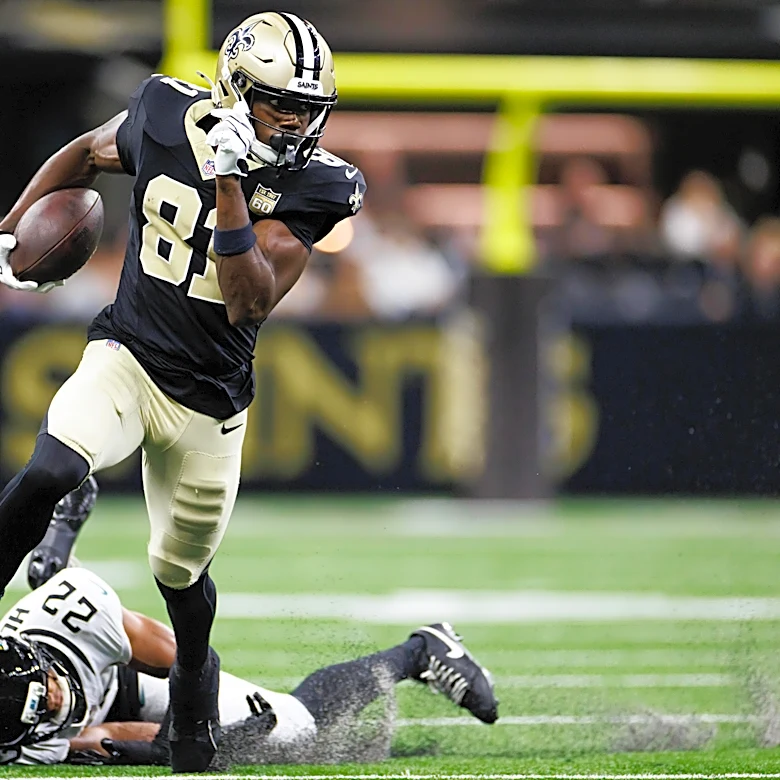 Saints add pair of pass catchers to practice squad