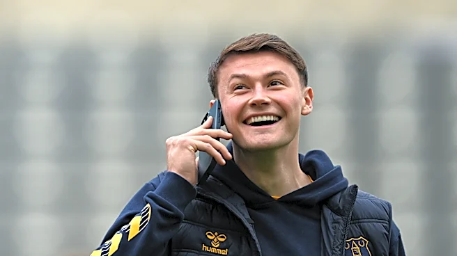 Outgoing fullback aims jab at Moyes after Everton exit