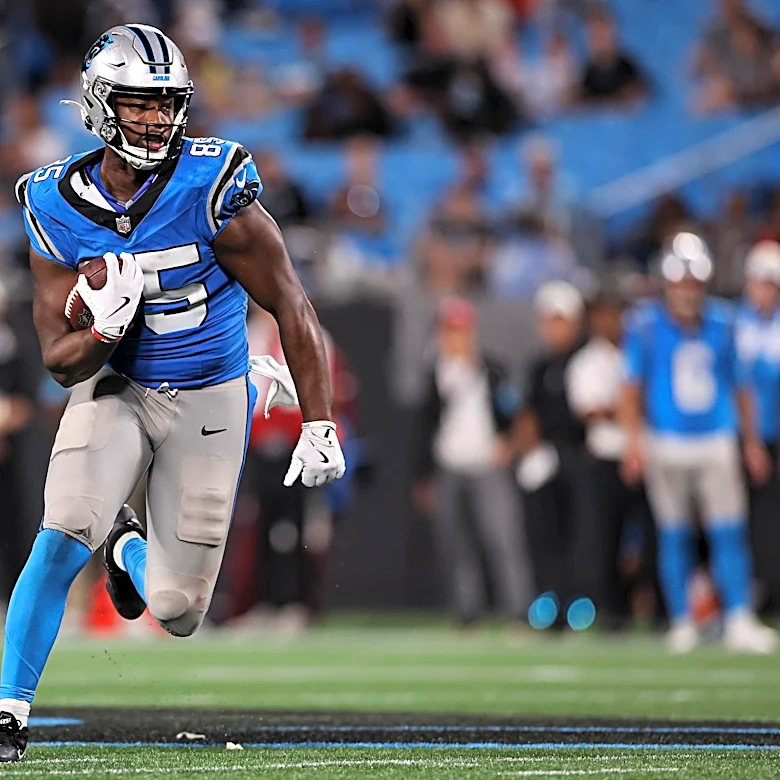 Cowboys add veteran tight end to practice squad