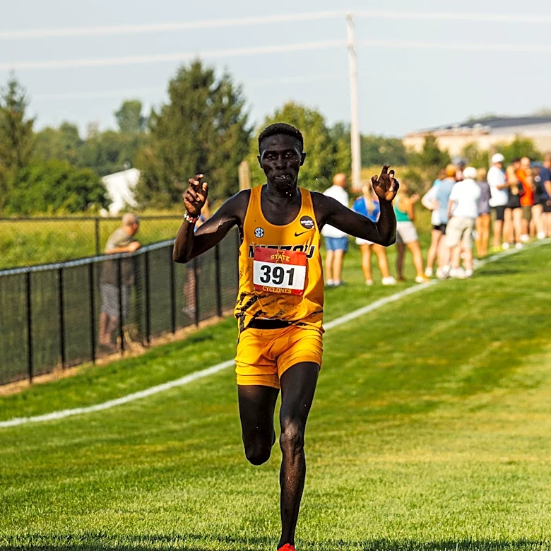 Limo Secures Individual Crown to Lead Mizzou Cross Country at Cyclone Opener