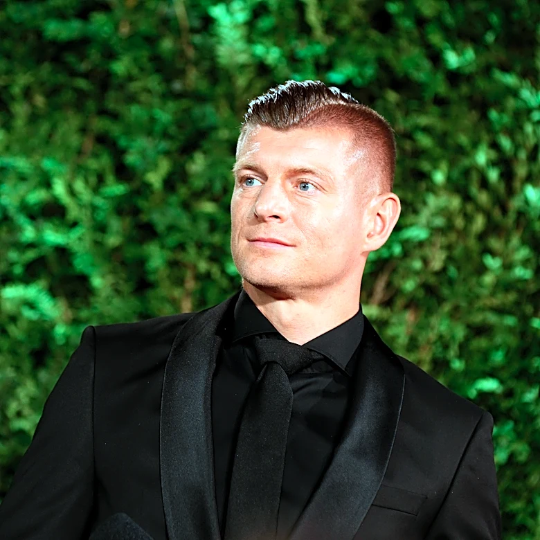 Toni Kroos predicts which teams will finish in the top three of the Bundesliga