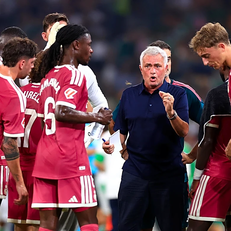 Mourinho: “Congratulations to Real Betis, who played to draw and ended up hitting the jackpot”