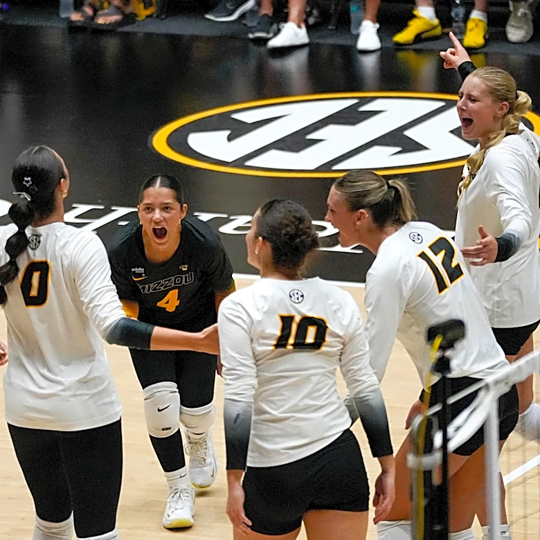 The Fifth Set: Mizzou gets its Wrigley moment against No. 1 Nebraska