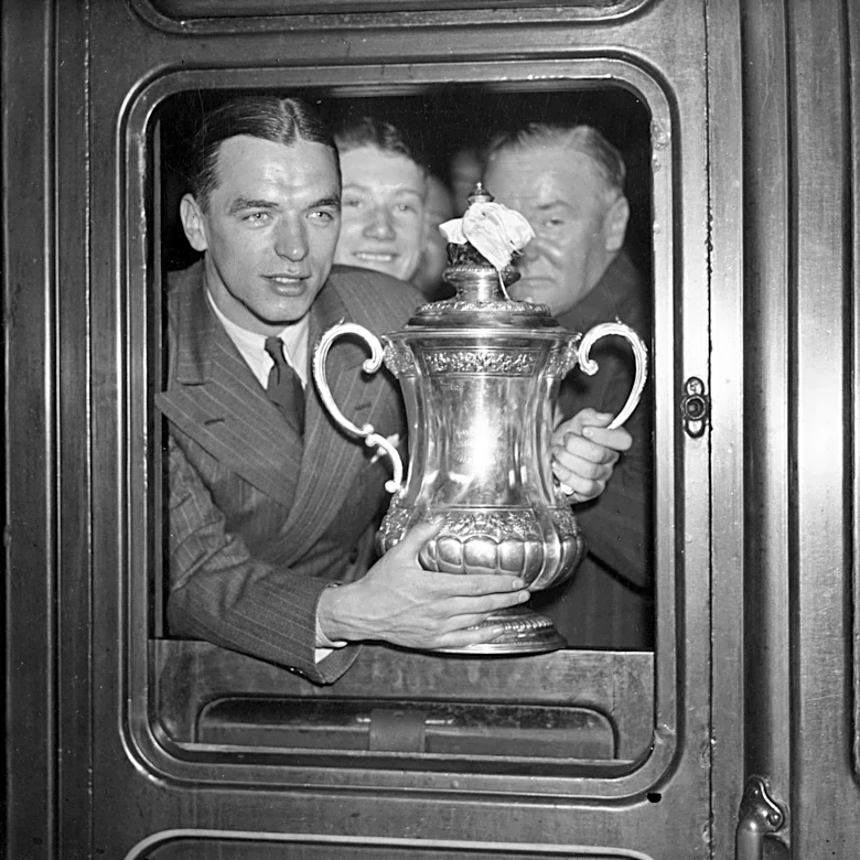 On This Day (5th Sept 1991): Sunderland Title Winner Alex Hall Passes Away