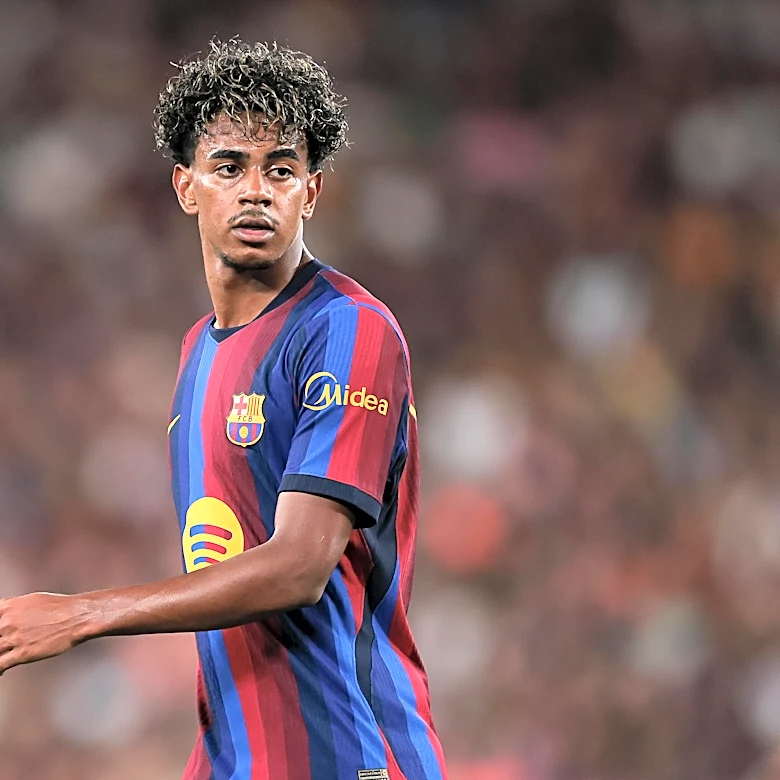 Hansi Flick offers Lamine Yamal update after Barcelona star misses training before Valencia match