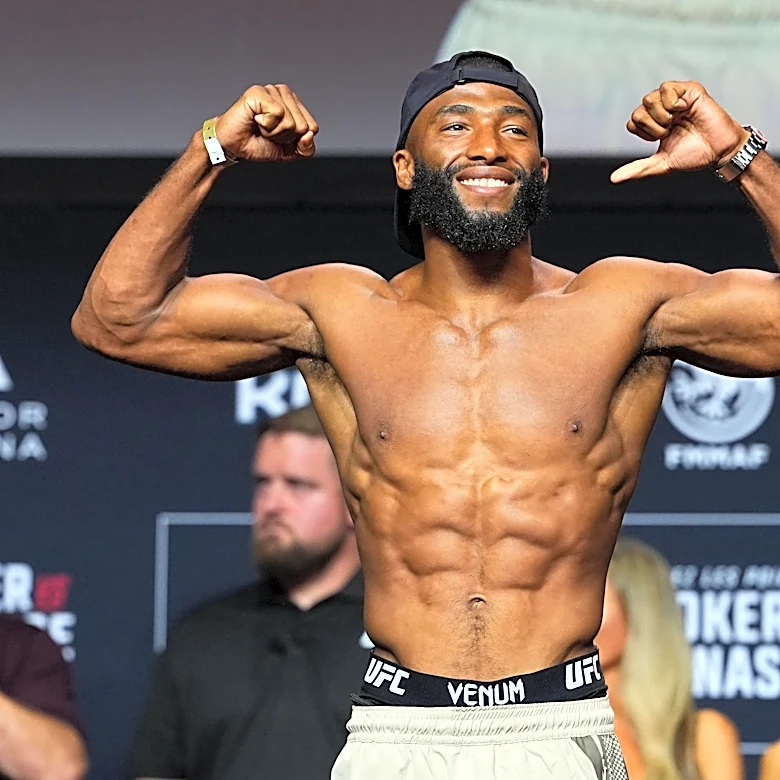 UFC Paris: Salahdine Parnasse smashes Dan Hooker’s liver in electric debut knockout