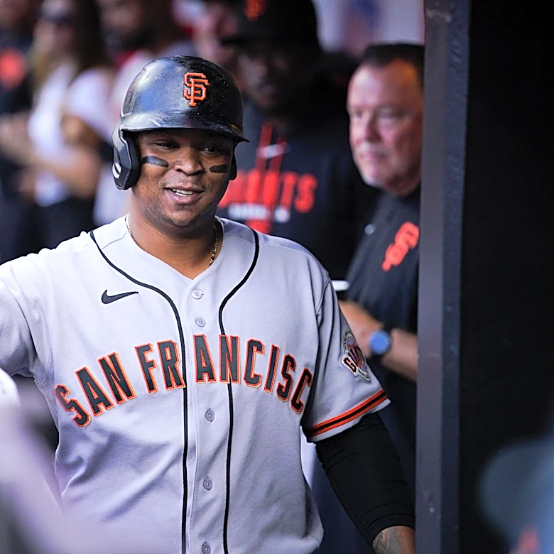 Mets pitchers surrender six homers in loss to Giants
