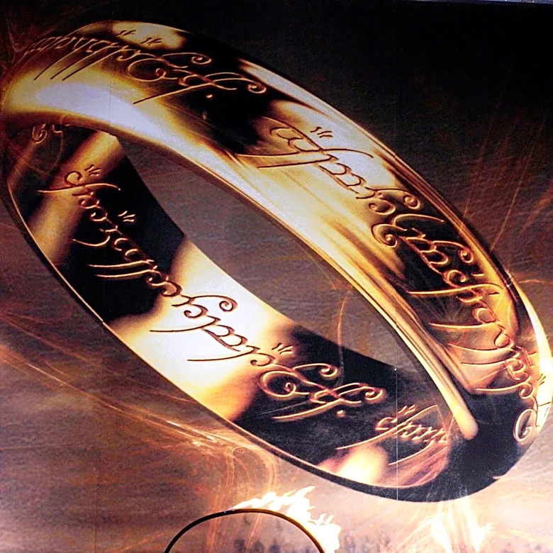 Best Things Ever: Lord of the Rings or Pizza? You choose!