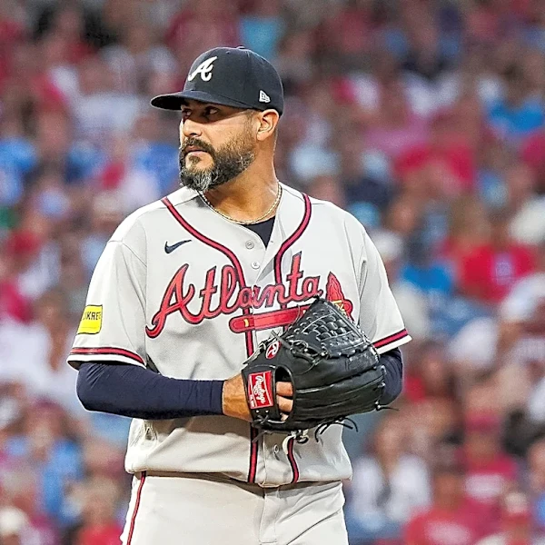 Atlanta offense can’t overcome Martin Perez meltdown