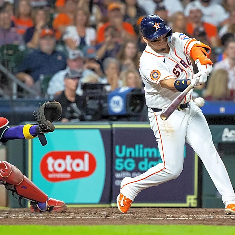 Astros Blow Late Lead, Fall to Diamondbacks 4-3/10