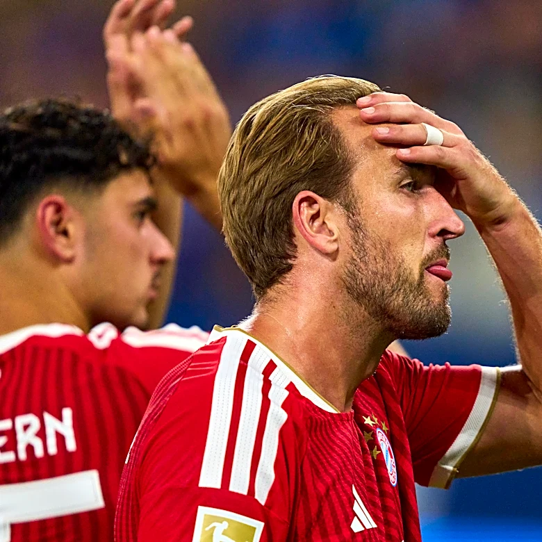 Bayern Munich News: The aftermath of Bayern’s 0-0 draw with Schalke; AS Roma to get former Bayern star?; Arsenal looking at mass extensions; and MO...