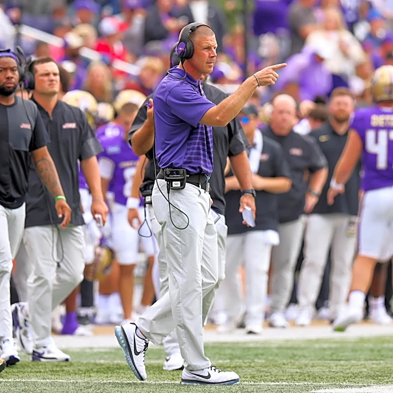 James Madison outduels Liberty in Napier’s debut, 20-13