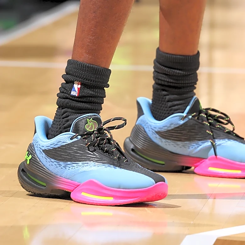 Open Thread: De’Aaron Fox releases new shoe through Under Armor