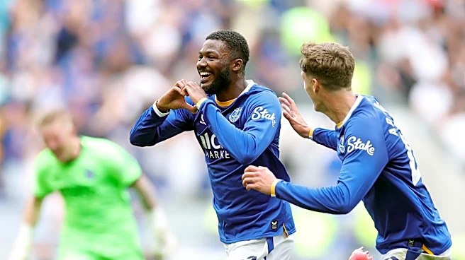 Everton 2-2 Manchester Utd: Match Report & Instant Reaction | Maitland-Niles rescues point in dramatic ending