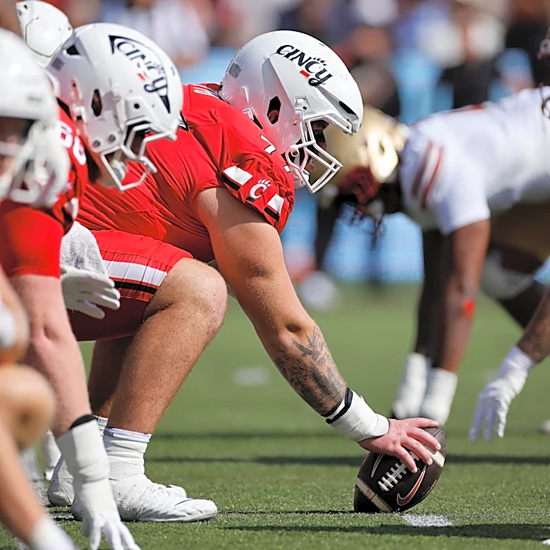 Trench advantage lifts Cincinnati to 34-15 win over Boston College
