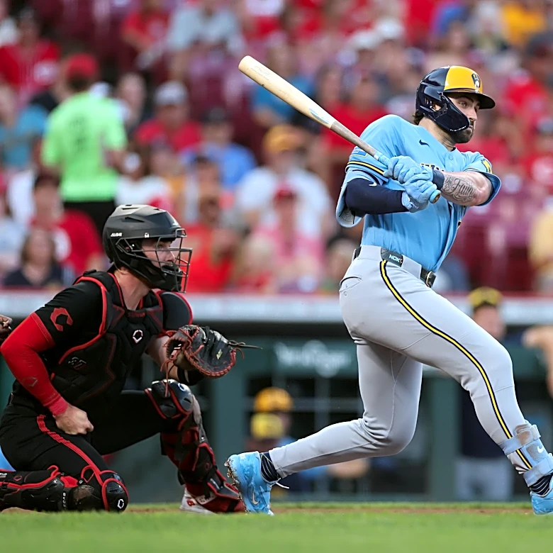 Harrison struggles continue as Brewers drop series to Reds