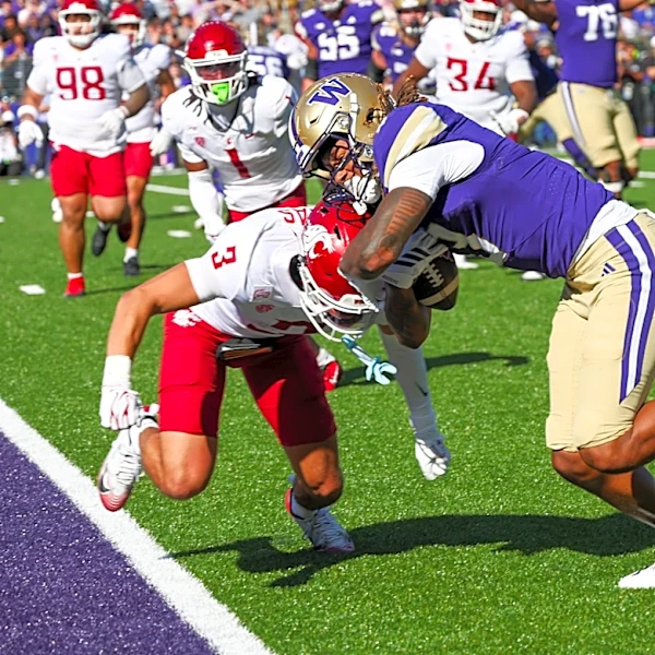 Apple Cup stays put, Huskies beat Cougars 24-10