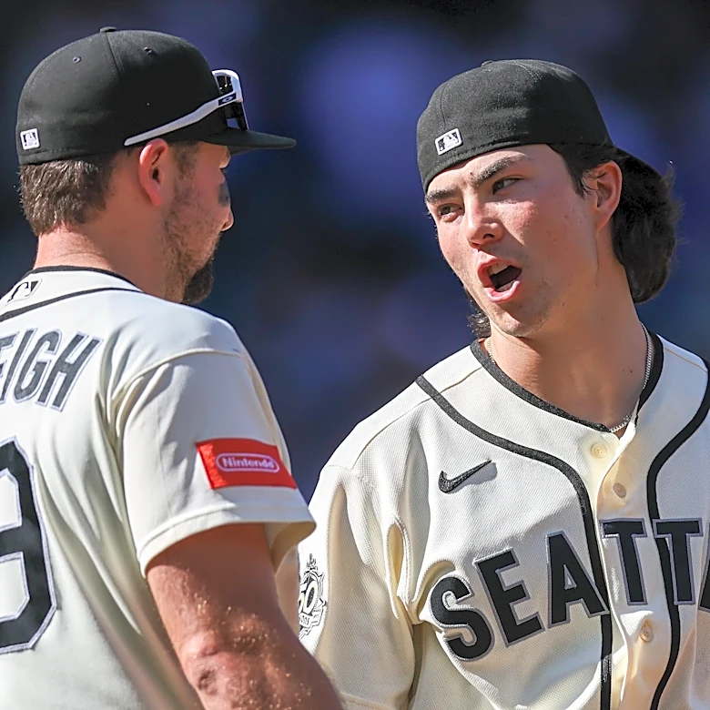 Bryan Woo brilliant as Mariners avoid sweep, win 2-0