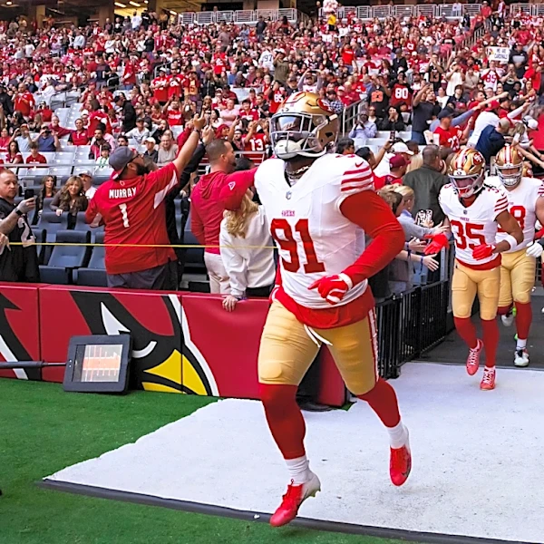 49ers DL has a broken foot, hopes to return later in the season