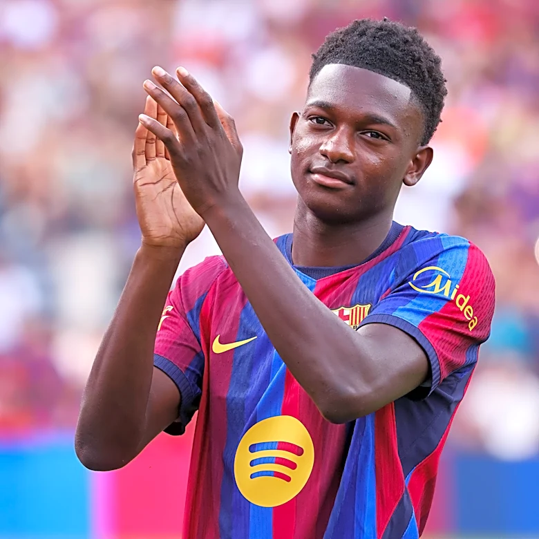 Jesse Bisiwu returns to Barcelona training ahead of Champions League tie against Feyenoord