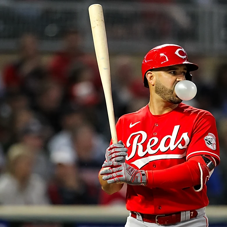 Eugenio Suárez predictably got hot after nobody acquired him at the trade deadline