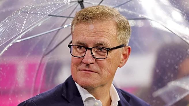 Bayern Munich CEO in favor of reinstating suspended coach ahead of Elversberg match, but it’s too late