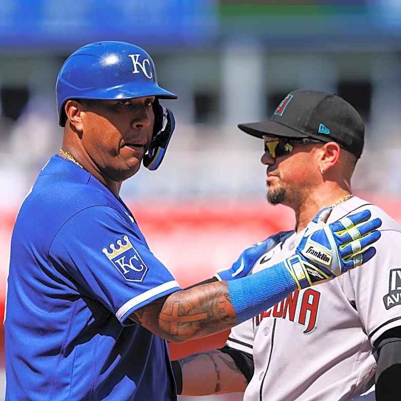 Royals comeback attempt in extras falls short in loss to D-Backs