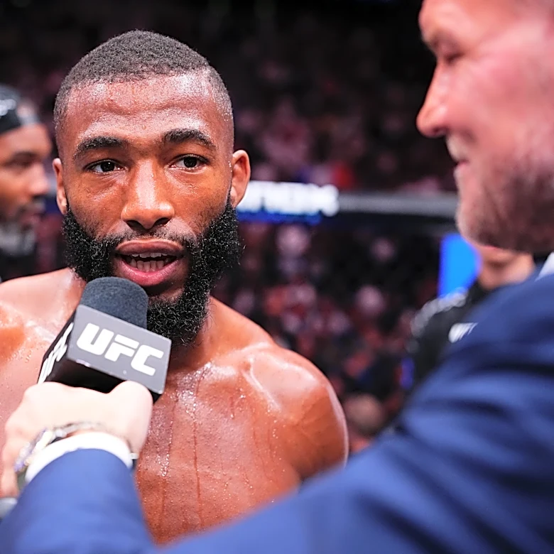 Morning Report | Daniel Cormier: ‘I don’t think we’ve seen a more impressive’ debut than Salahdine Parnasse at UFC Paris