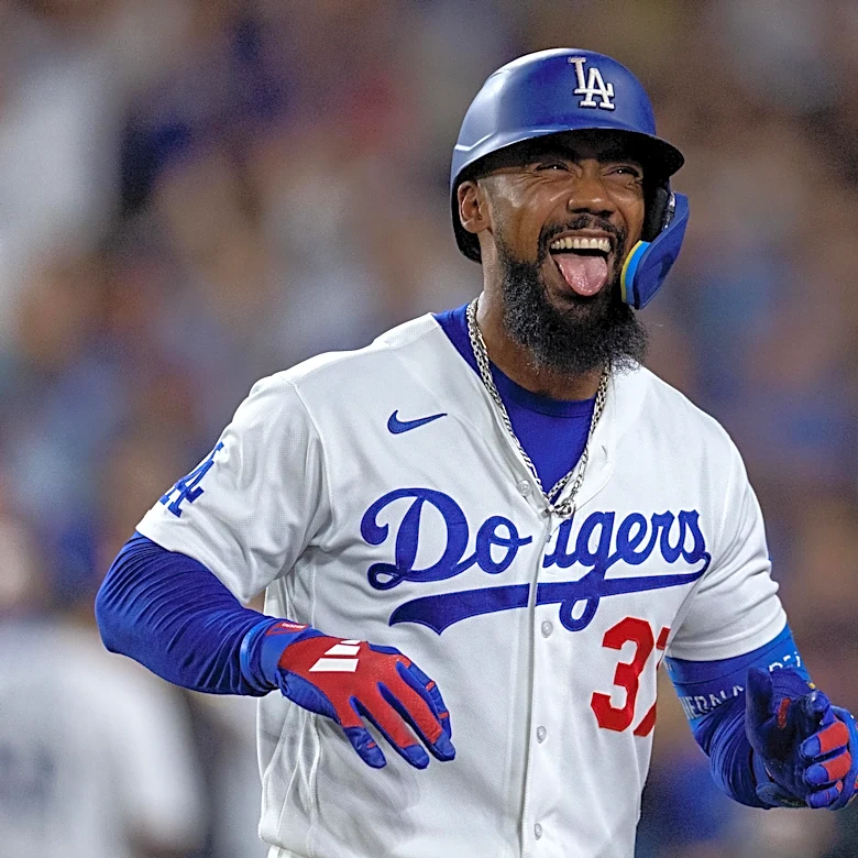 Dodgers scoring 6 runs on only 3 hits is quite rare