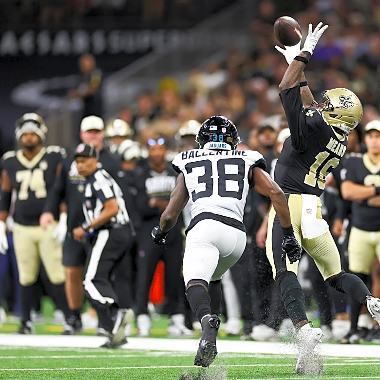 Browns make 4 roster moves, including adding WR, DE, before Week 1 practice starts